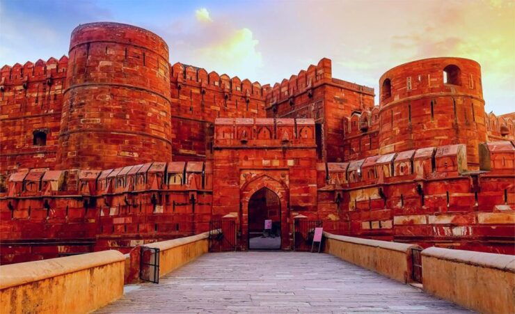 From Pune:Taj Mahal Day Trip to From Pune With Return Flight - Trip Details