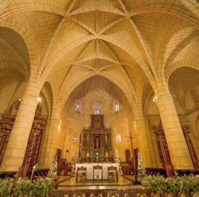 From Punta Cana: Santo Domingo History Day Trip with Lunch - The Good and the Not-So-Good