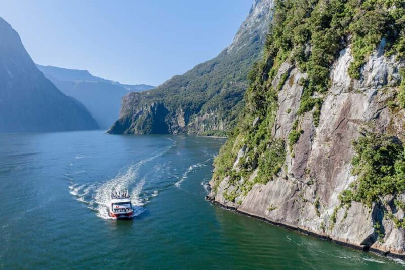 From Queenstown: Milford Sound Day Trip on Premium Coach - FAQ