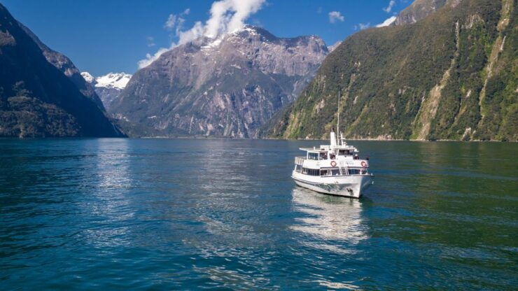 From Queenstown: Milford Sound Tour and Cruise With Lunch - Spectacular Full-Day Tour of Milford Sound