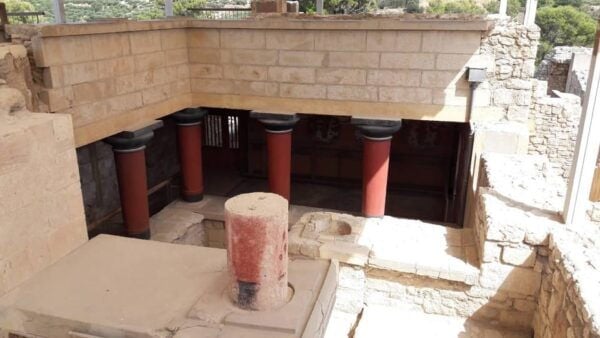 From Rethymno: Day Trip to KNOSSOS PALACE and HERAKLION CITY - The Sum Up