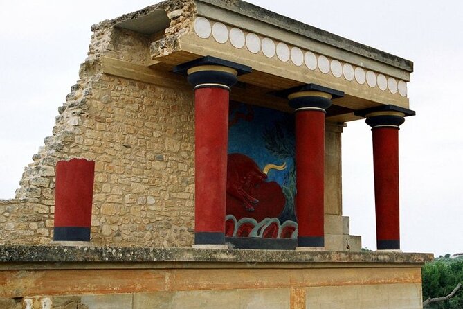 From Rethymno Visit of Knossos & Winery With Tastings & Lunch - Exploring Knossos Archaeological Site