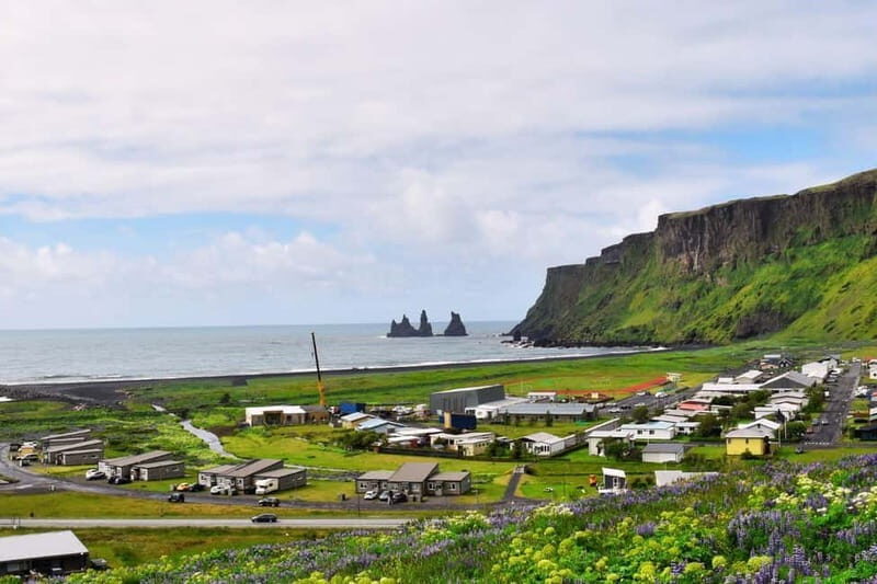 From Reykjavik: Glacier Lagoon and Fjaðrárgjúfur Canyon Tour - Practical Considerations