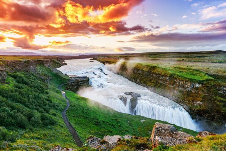 From Reykjavik: Golden Circle & Geothermal Bakery Tour - Experience Highlights