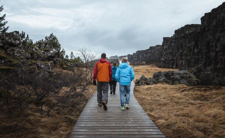 From Reykjavik: Golden Circle Private Tour & Photographs - Tour Duration and Guide Information