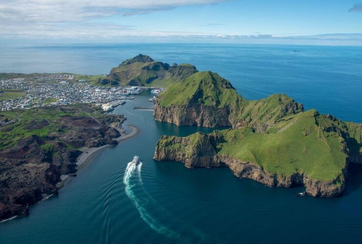 From Reykjavik: Westman Islands and South Coast Private Tour - Itinerary Highlights