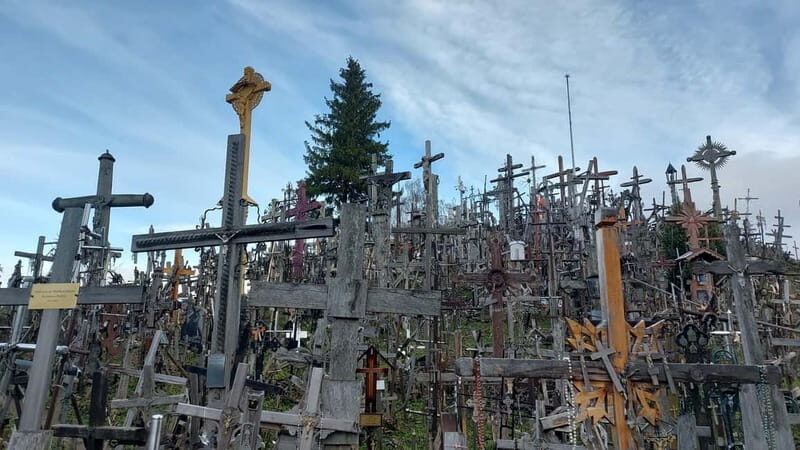 From Riga: Hill of Crosses and Jelgava Day Trip and back. - Exploring the Hill of Crosses and Jelgava: A Practical & Authentic Day Trip from Riga