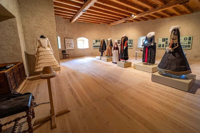 From Riga : Rundale palace and Bauska castle tour and back. - Transport and Logistics