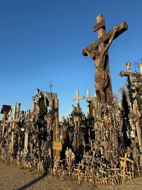 From Riga: Trip to the Hill of Crosses and Pearls of Jelgava - The Itinerary in Detail