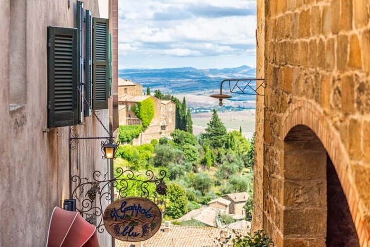 From Roma: Montepulciano and Montalcino, on the Wine Routes - Authentic Experiences and Guest Insights