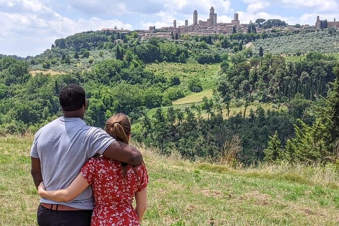 From Rome: Full-Day Trip to Tuscany & Siena With Lunch & Wine Tasting - Minimum Travelers