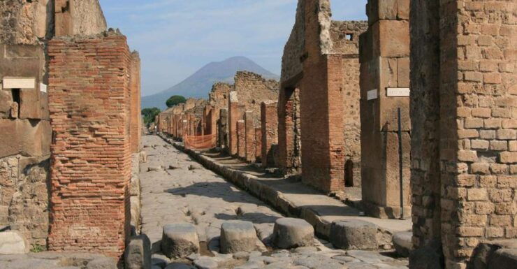 From Rome: Naples and Pompeii Tour With Pizza Lunch - Activity Details