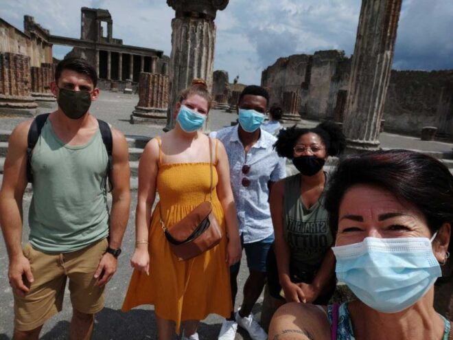 From Rome: Pompeii All-Inclusive Tour With Live Guide - Meeting Point and Transportation