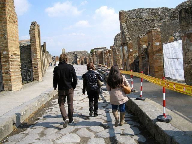 From Rome: Pompeii & Amalfi Coast Full-Day Private Tour - Highlights