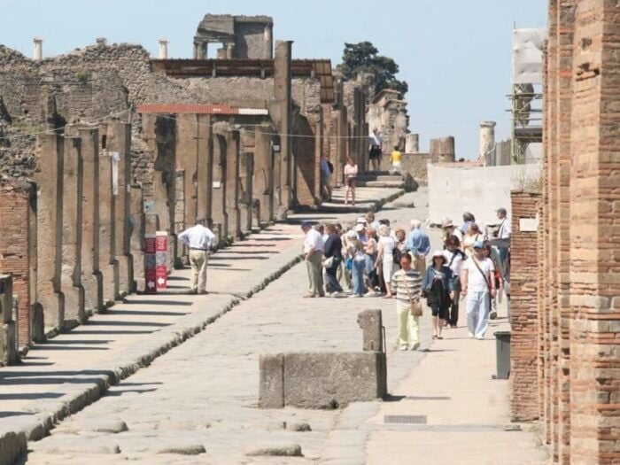 From Rome: Pompeii and Naples, Full Day Tour with Lunch - References