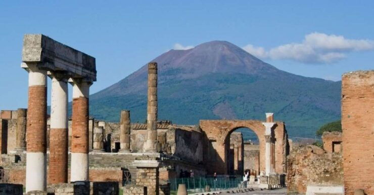 From Rome: Pompeii and Naples Private Day Tour With Lunch - Good To Know