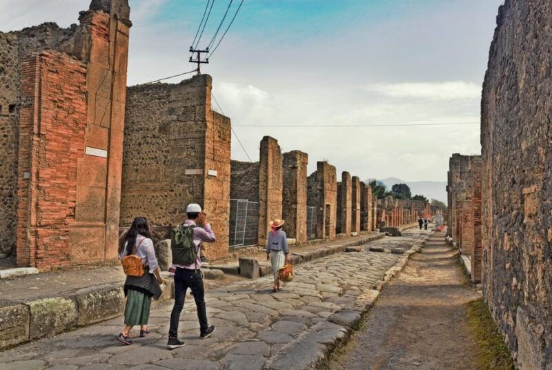 From Rome: Pompeii and Villa of the Mysteries Day Trip - Good To Know  