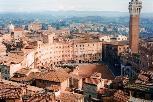 From Rome to Florence via Pienza & Siena Transfer With Lunch - Additional Booking Details