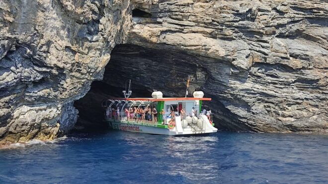 From Roses: Cap Norfeu Glass Bottom Boat Tour & Tamariu Cave - Meeting Point and Directions