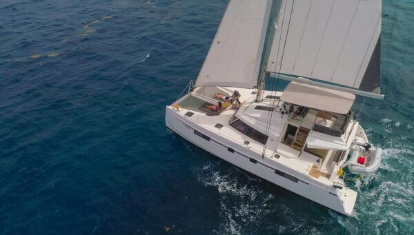 From Roses: Midday Catamaran Tour - Cap De Creus - Languages and Tour Guide