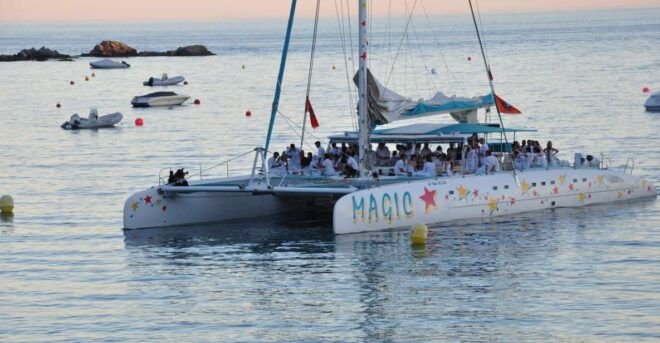 From Roses: Sunset Catamaran Cruise - Booking Information