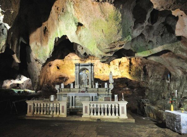 From S. Giovanni Rotondo: Monte Santangelo Private Day Tour - Itinerary and Highlights