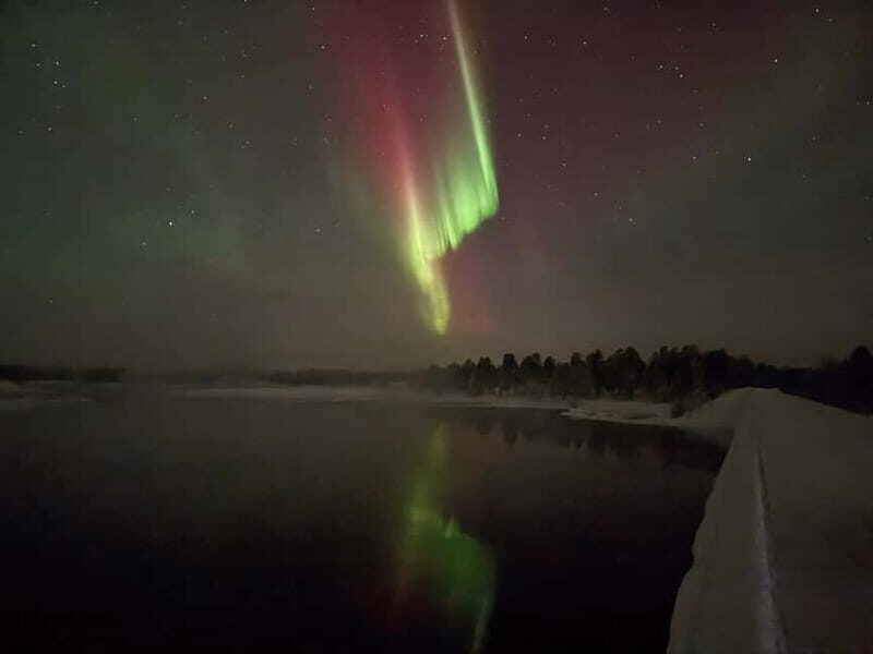From Saariselkä: Aurora Hunting Tour with Campfire & Snacks - Aurora Viewing and Photography Tips