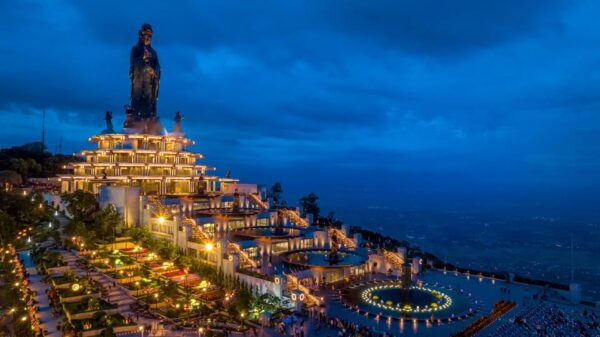 From Saigon: Cao Dai Temple & Black Mountain Tour With Lunch - Booking and Cancellation Policies