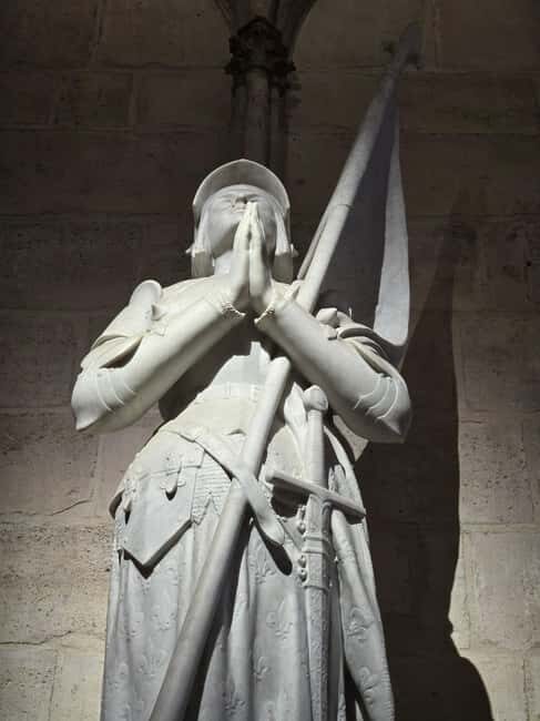 From Sainte-Chapelle to Notre-Dame: Île de la Cité Tour - Who Should Consider This Tour?