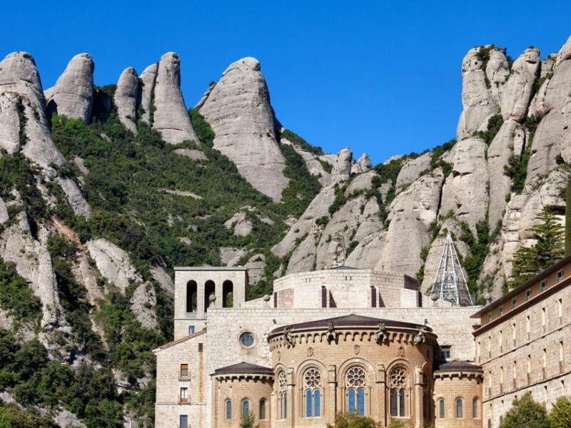 From Salou: Montserrat Monastery and 4 Hours in Barcelona - Exploring the Architectural Wonders of Barcelona