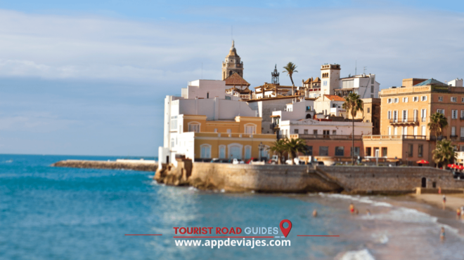 From Salou: Tour Private Cavas & Sitge Winery - Freixenet Cava Winery
