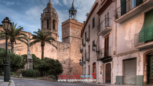 From Salou: Tour Private Cavas & Sitge Winery - Private Expert Guide