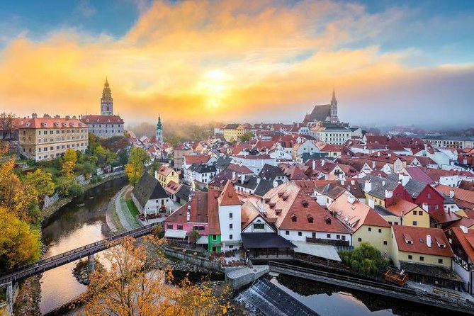 From Salzburg to Prague, Private Transfer With 2h of Sightseeing - Pricing and Inclusions