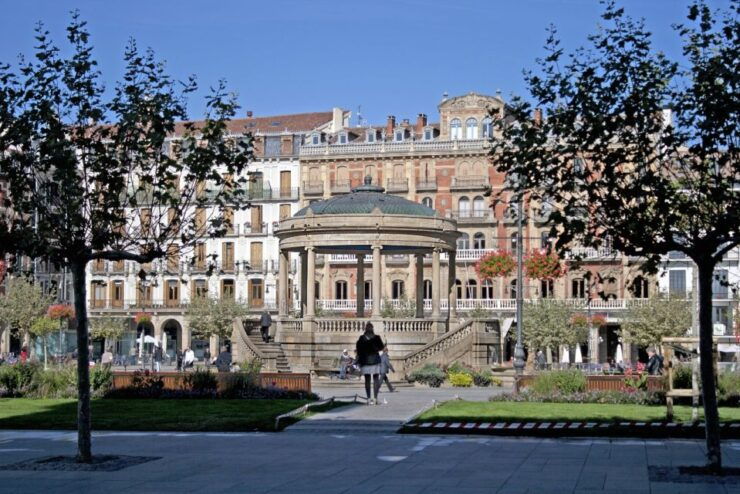 From San Sebastian: Pamplona City Tour - Good To Know