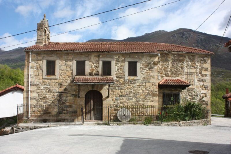 From Santander: Potes, Santillana and Altamira Day Tour - Activities and Experiences
