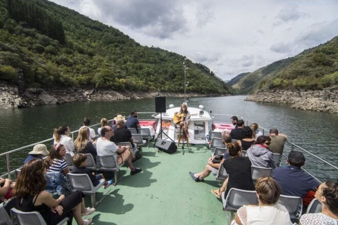 From Santiago: Ribeira Sacra Tour & Boat Trip - Customer Reviews