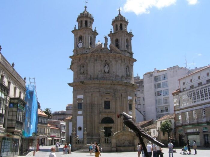 From Santiago: Tour to Rias Baixas With Boat Trip and Winery - Rías Baixas: Wine Tasting