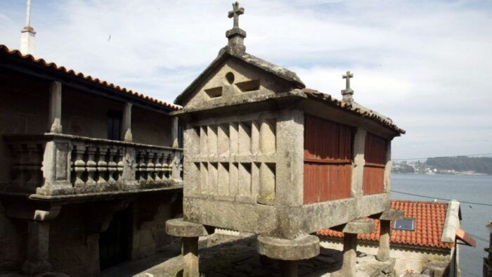 From Santiago: Tour to Rias Baixas With Boat Trip and Winery - Customer Feedback and Important Information