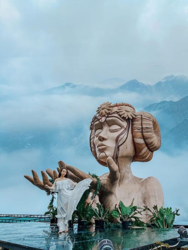 From Sapa: Fansipan Cable, Cat Cat Village, Moana Instagram Day Tour - Moana Sapa: a stop for photographs