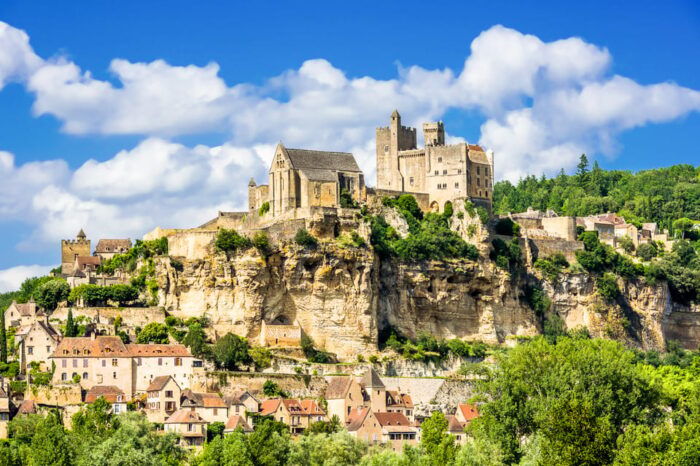 From Sarlat: Beynac & Domme Tour & Dordogne Boat Ride - What to Bring