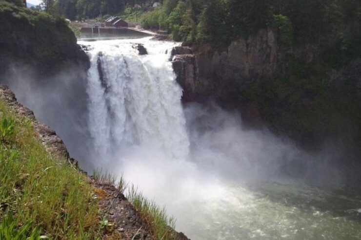 From Seattle: Leavenworth Bavarian Alpine Village Day Trip - Scenic Drive Through Cascade Mountains