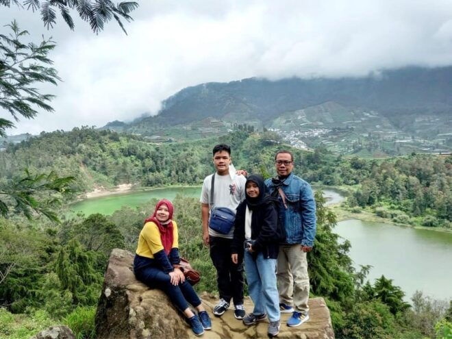 FROM SEMARANG: TRIP TO DIENG SUNRISE/CRATER/COLOR LAKE VIEW - Included Services and Amenities