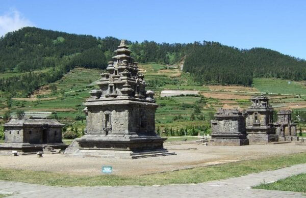 FROM SEMARANG: TRIP TO DIENG SUNRISE/CRATER/COLOR LAKE VIEW - Important Travel Information