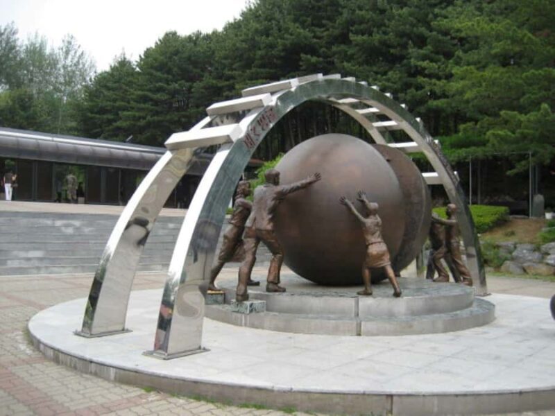 From Seoul: DMZ Group Tour with a French-Speaking Guide - The Sum Up