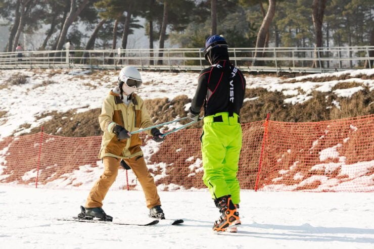 From Seoul: Jisan Ski Resort Serving Breakfast (No Shopping) - Key Points