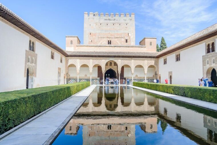From Seville: Granada Day Trip Alhambra and Albaycin - Discovering the Generalife Gardens