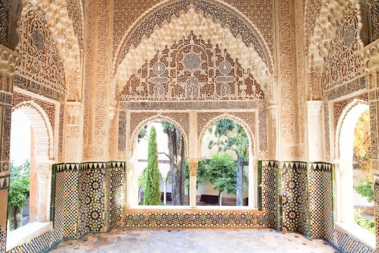 From Seville: Granada Day Trip With Alhambra and Albaicín - Tour Details