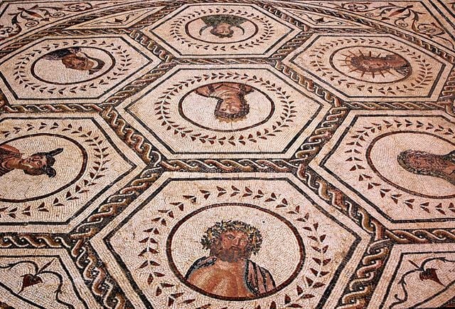 From Seville: Italica Roman City & Medieval Monastery Tour - Tour Highlights