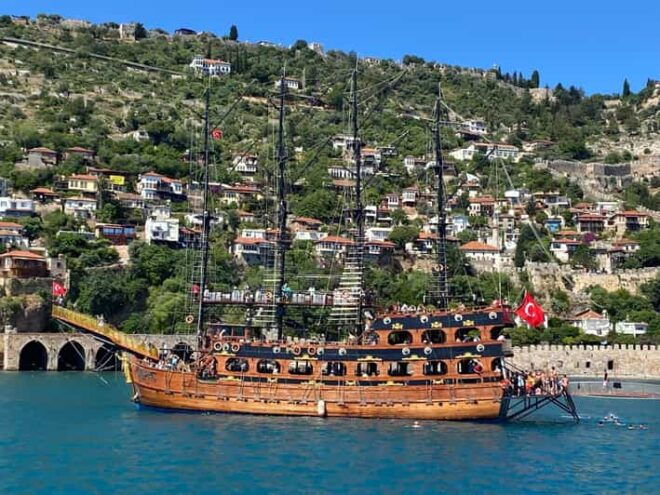 From Side: Pirate Boat Tour to Alanya With Lunch - Inclusions and Exclusions