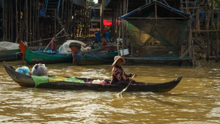 From Siem Reap: Kampong Phluk Floating Village Tour by Boat - Tour Details